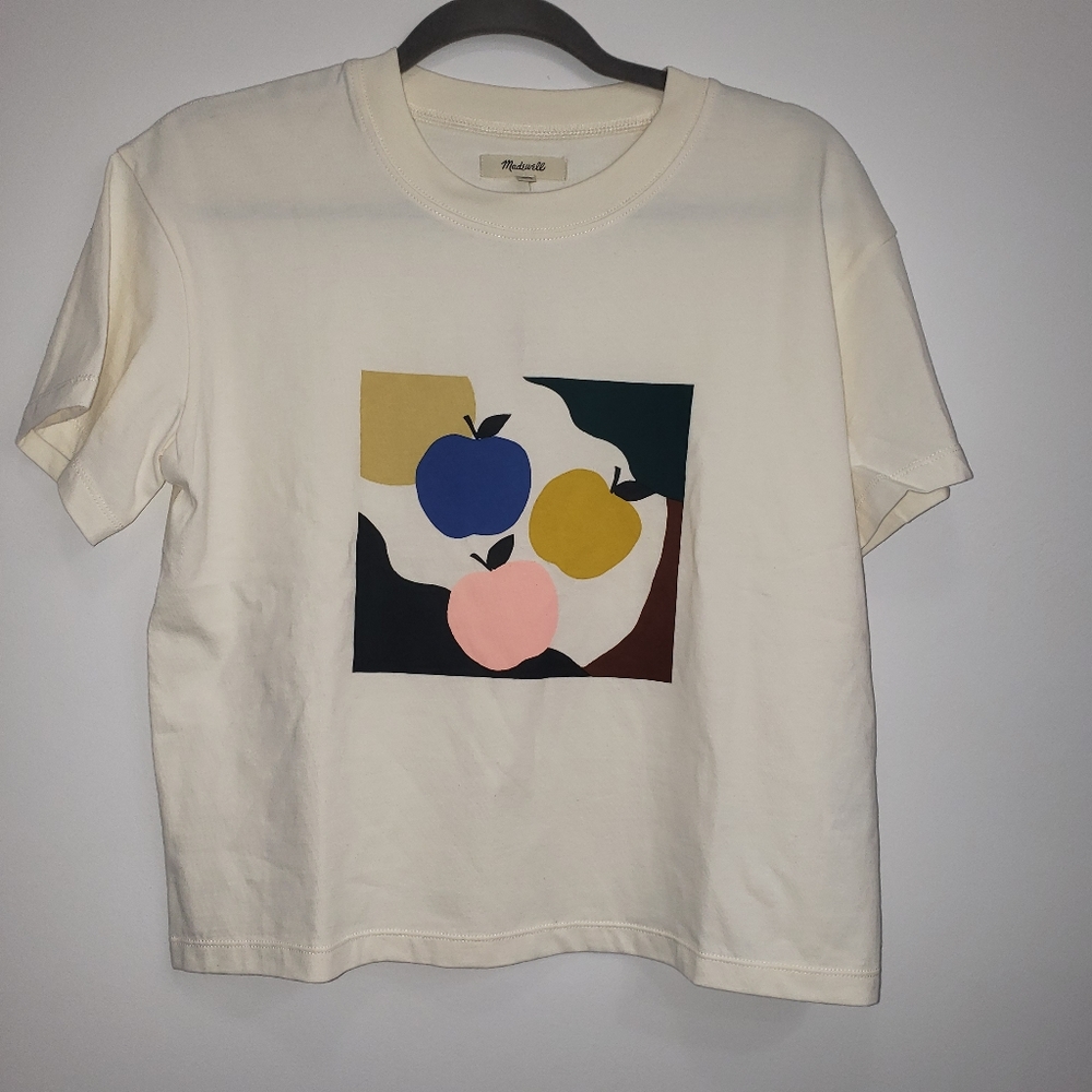 - Madewell graphic tee
